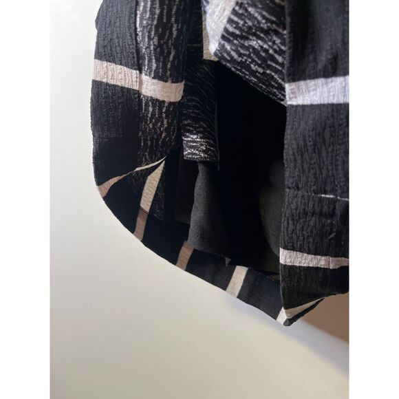 Elliatt Anthropolgie Striped Playsuit Romper Size Large - Picture 11 of 11